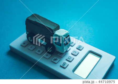 コンセプチュアル 44710975