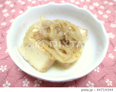 レンコンと厚揚げの煮物 レンコンと厚揚げの煮物 44714344