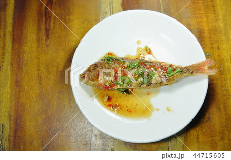 crispy fried sharp tooth snapper dressing sauce crispy fried sharp tooth snapper dressing sauce 44715605