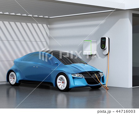 自宅の充電スタンドに充電している電気自動車のイメージ 44716003