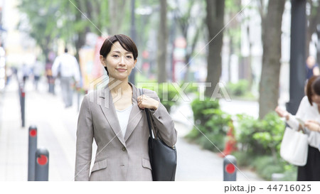 30代 ビジネスウーマン 30代 ビジネスウーマン 44716025