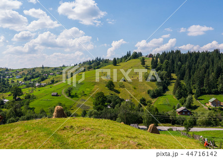 Carpathian village in the valleys with rarely pour 44716142