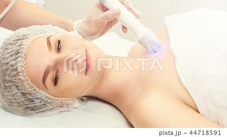 Cosmetology light equipment. Anti age and wrinkle. 44718591