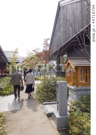 海が見える公園のまちシーパルピア女川日常の生活と非日常観光の交流女川駅前にぎわい拠点 44718794