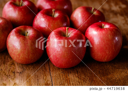 りんご 44719638