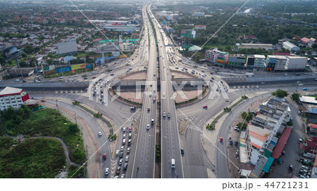 Traffic of Highway road intersection circle. 44721231