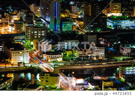 稲佐山からの長崎港夜景ズームアップ 長崎県長崎市 の写真素材