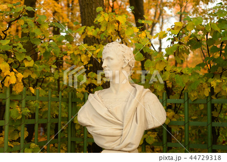 Statue of Marcus Ulpius Nerva Traianus. 44729318