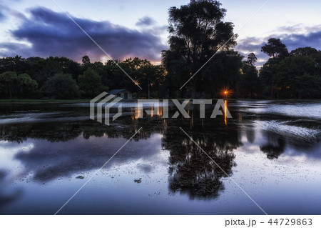 victoria lake reflection 44729863