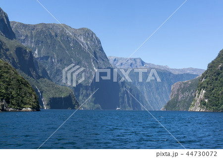 Milford sound 44730072