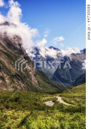 milford road along cleddau valley 44730088