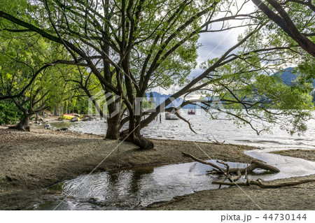 lake wakatipu view in queenstown lake wakatipu view in queenstown 44730144