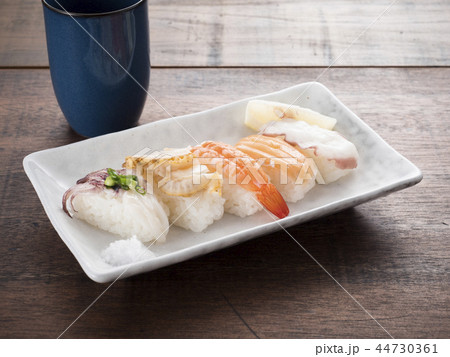 塩レモンの握り寿司 44730361