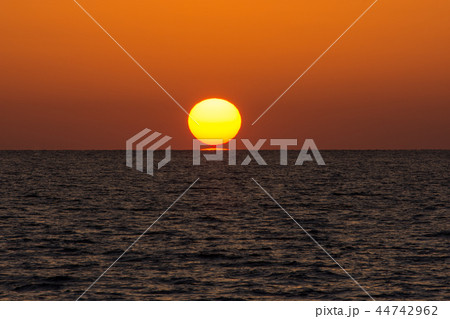 ダルマ夕日 ダルマ夕日 44742962