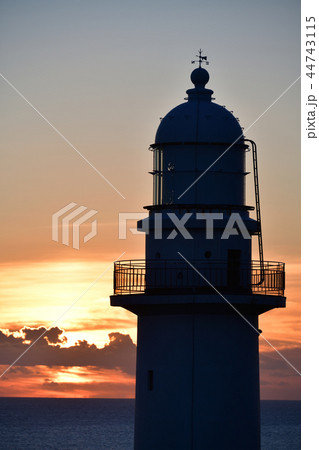 北海道函館市恵山岬灯台の日の出の風景を撮影 44743115