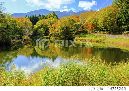 天池と鳥甲山 天池と鳥甲山 44753266