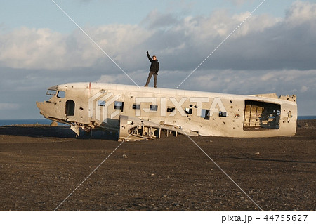 Plane wreck in Iceland 44755627