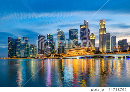 Singapore financial district skyline at Marina bay Singapore financial district skyline at Marina bay 44758762