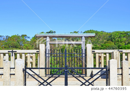 大阪　履中天皇陵古墳（世界文化遺産） 44760395