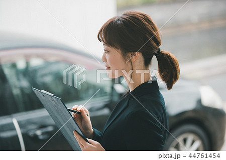 young woman young woman 44761454