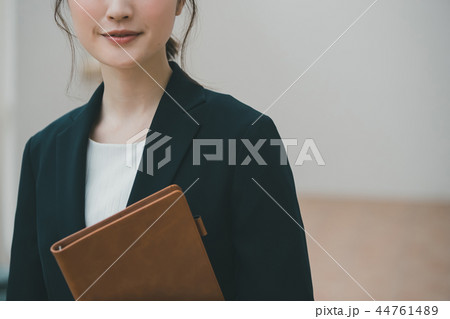 young woman young woman 44761489