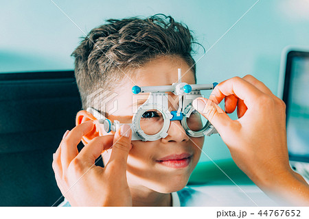 Ophthalmologist. Visual Acuity Testing. 44767652