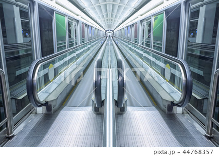 動く歩道 ムービングウォーク ソウル 44768357