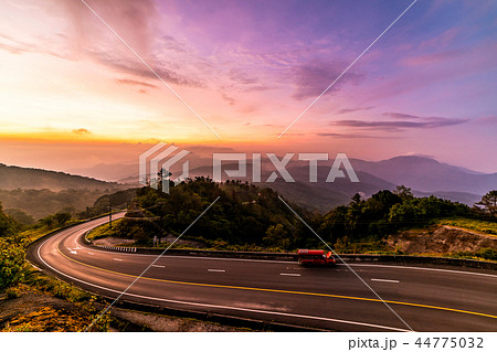 Viewpoints Sun rise Doi Inthanon Chiang Mai Thaila 44775032