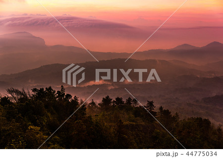 Viewpoints Sun rise Doi Inthanon Chiang Mai Thaila Viewpoints Sun rise Doi Inthanon Chiang Mai Thaila 44775034
