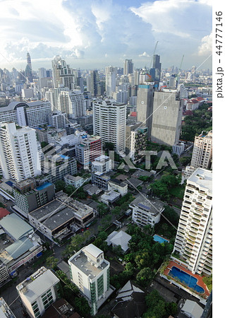 タイバンコク,アソークエリア,ビル郡、ブルースカイ、青空、スクンビットエリア、中心街、ビジネス街 44777146