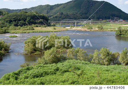 三つの川の合流点の景色 三つの川の合流点の景色 44783406