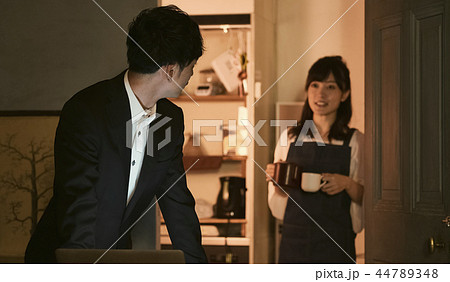 夫婦のライフスタイル 44789348