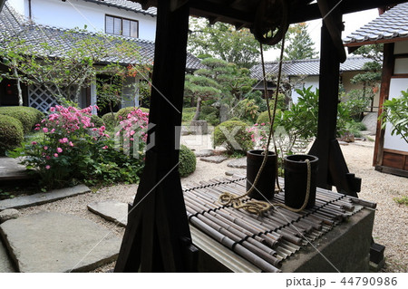 岩村　古い町並み　木村邸井戸 44790986