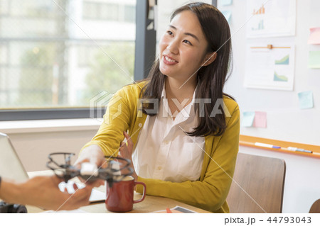 ビジネス　ドローン 44793043