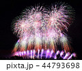 息を呑むほど美しい花火 44793698