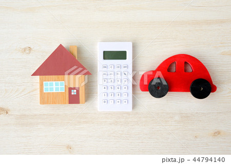 住宅と自家用車の価値 住宅と自家用車の価値 44794140