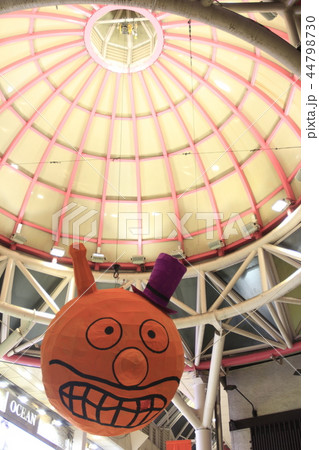 阿佐ヶ谷パールセンターの夜 44798730