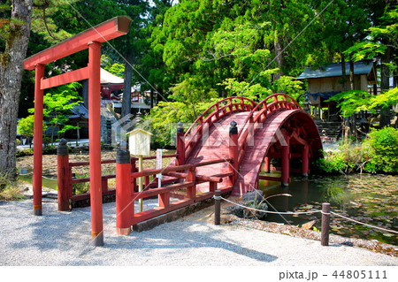 伊勢・朝熊岳金剛證寺・境内の印象的な太鼓橋「連珠橋」（２） 44805111