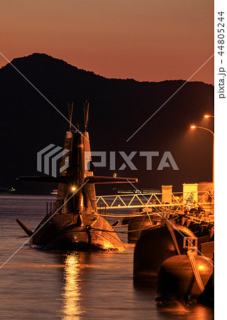 アレイからすこじま 潜水艦 夕景 アレイからすこじま 潜水艦 夕景 44805244
