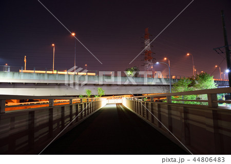<夜景> 立体交差 陸橋 高架 高架下 <夜景> 立体交差 陸橋 高架 高架下 44806483