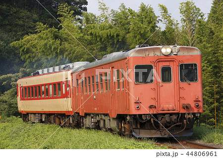 いすみ鉄道の急行列車 キハ52 キハ28 の写真素材