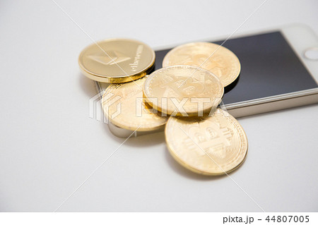 ビットコインとイーサリアム 44807005