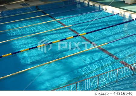 プール プール 44816040