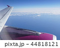 飛行機の窓から 44818121