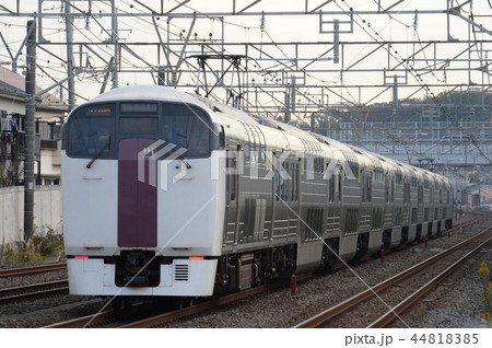 朝の二階建電車 44818385