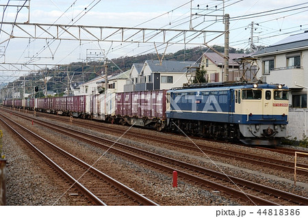 朝のEF65 44818386