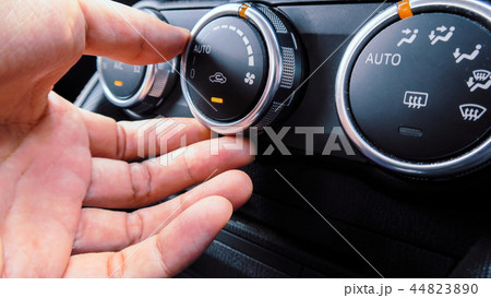 Car air conditioning 44823890