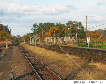 ホーム 函館本線 然別駅 小樽方面 ホーム 函館本線 然別駅 小樽方面 44825977