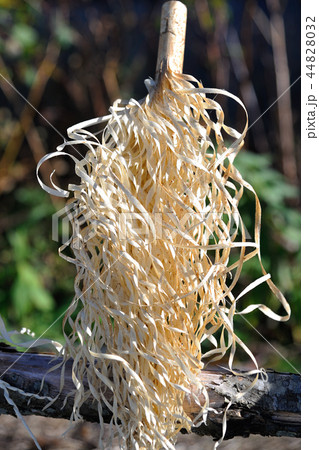 カムイノミ　イナウ　アイヌ儀式 44828032