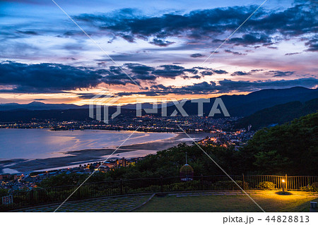 《長野県》諏訪湖の夜景・立石公園より 44828813